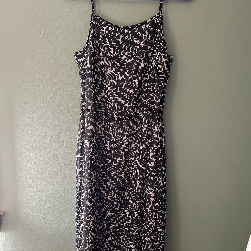 Elegant Black and White Patterned Dress